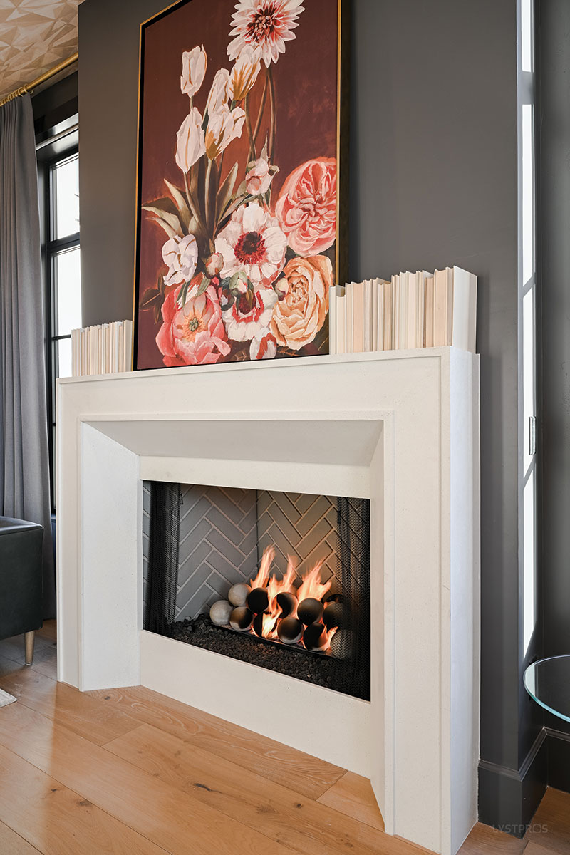 How to Style Books Like the Pros