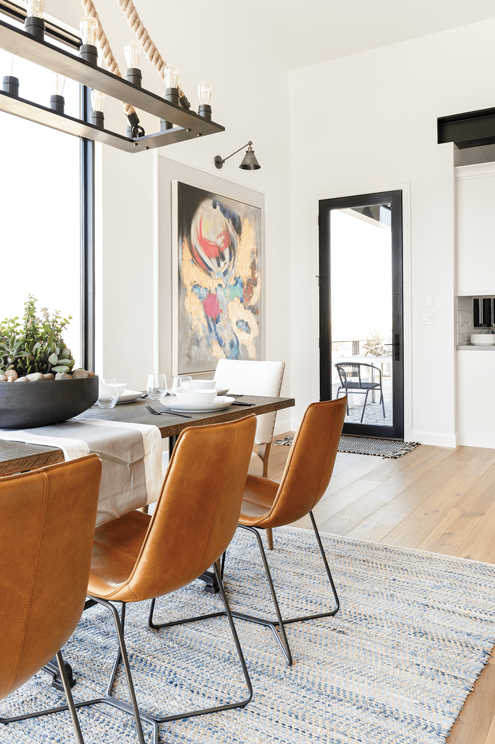 Apply Molding Frames with 6 Easy Steps