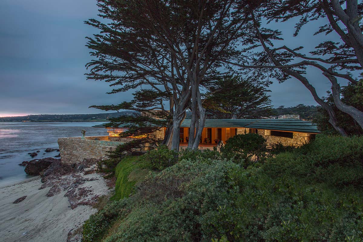 Photo Friday: Frank Lloyd Wright Walker House Sells for $22 Million