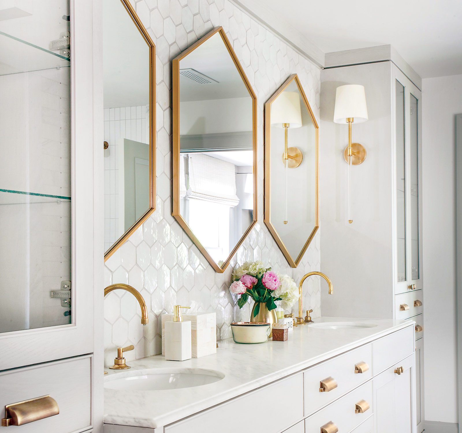Taking Shape: 10 Unique Bathroom Mirrors 