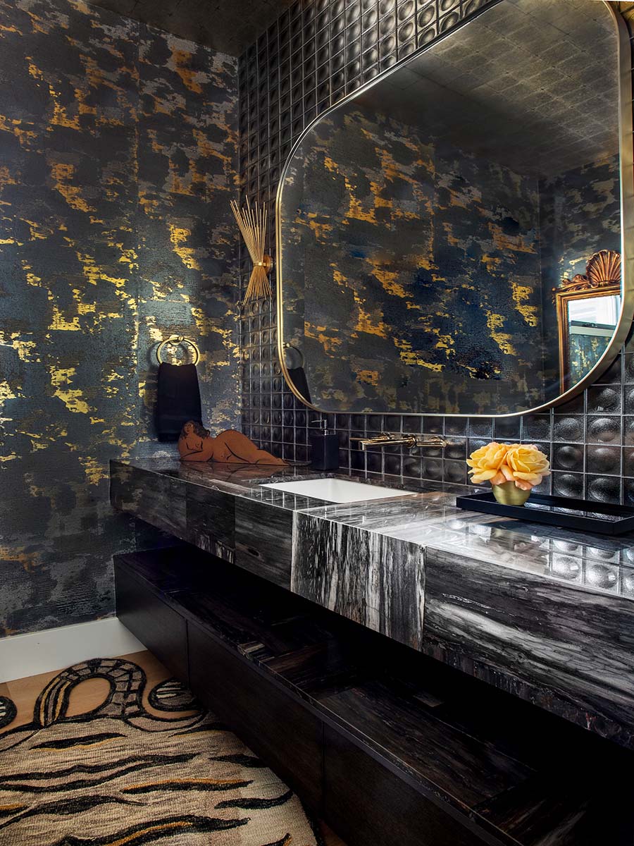 Photo Friday: Accommodating Guest Commodes