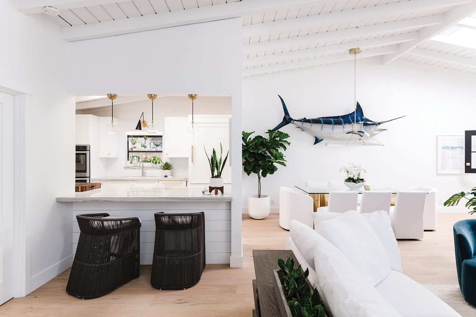 West Coast Chic with a Palette of White