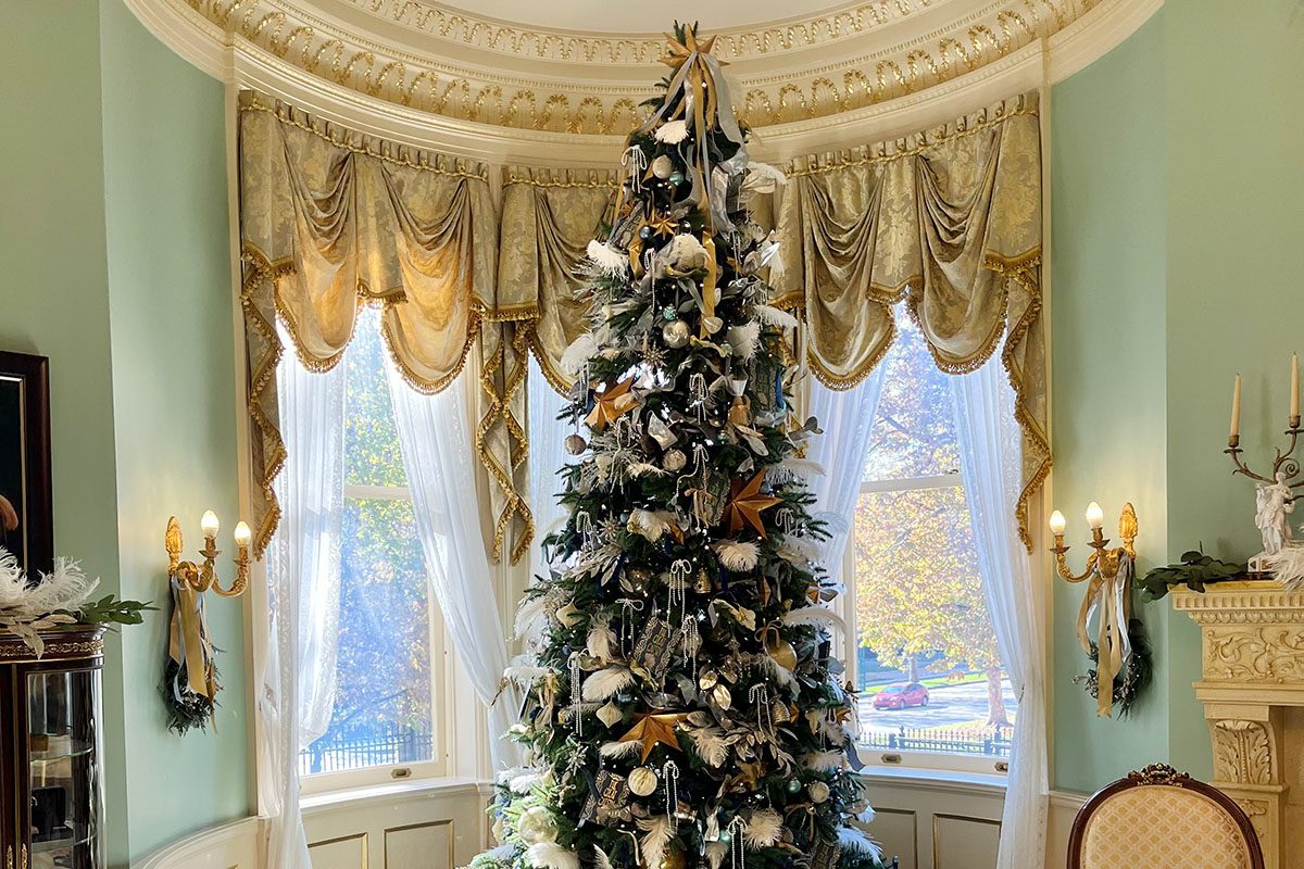 10 Tree Decorating Tips from Designer Cara Fox