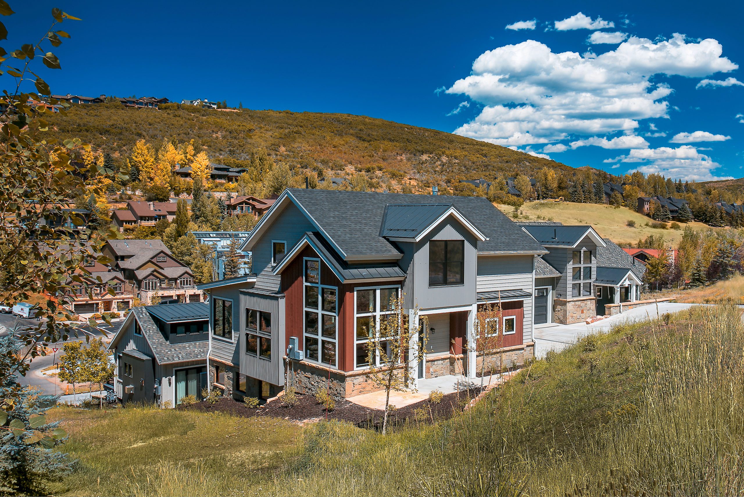 Photo Friday: Pause Before Winter in Lilac Hill Park City