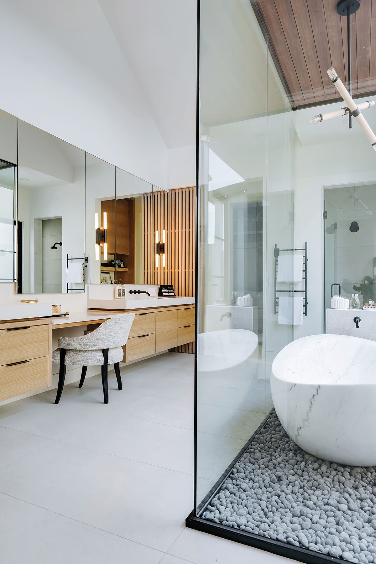 Bathing Beauties: Trending Bath Accessories