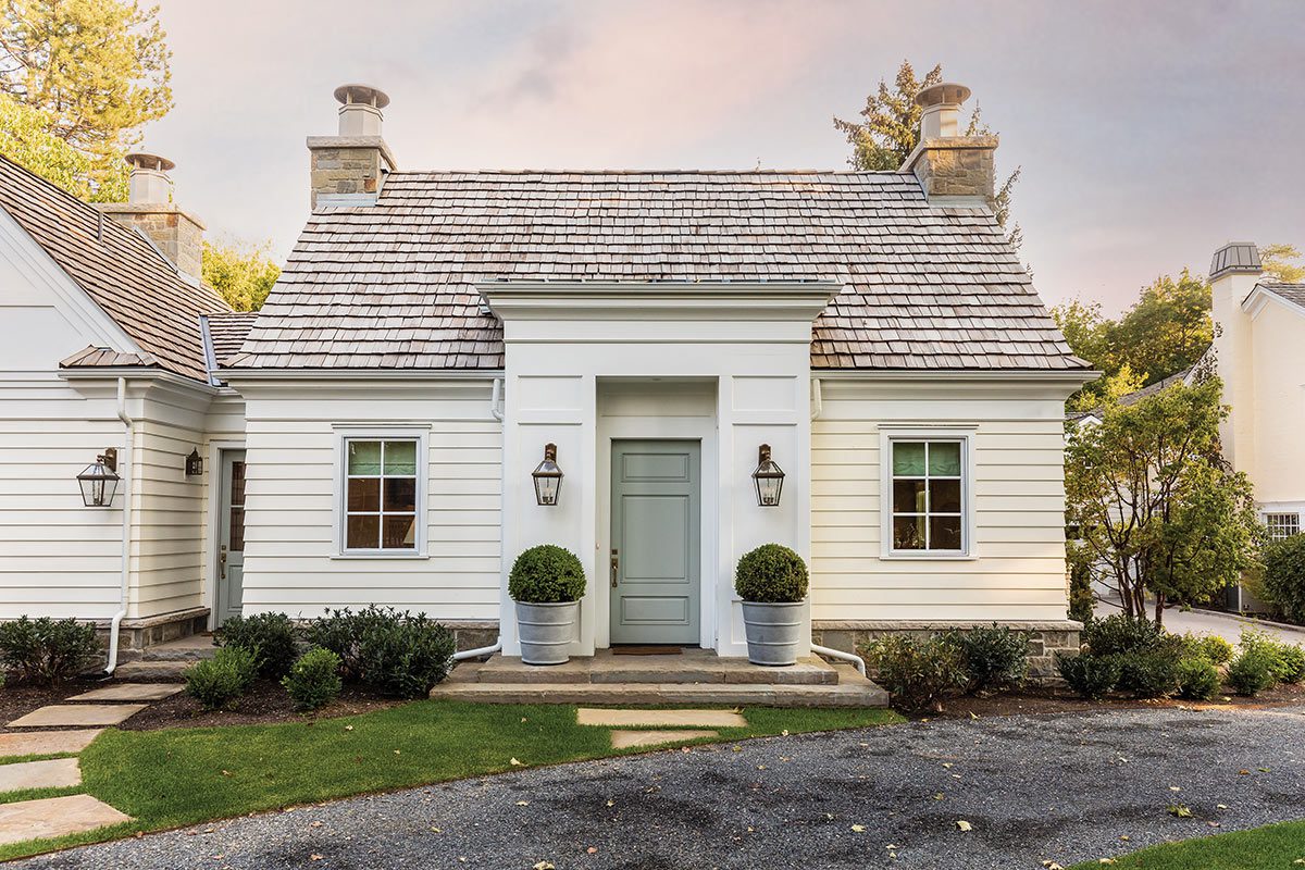 Cool Guise: A Charming Pool House in Holladay