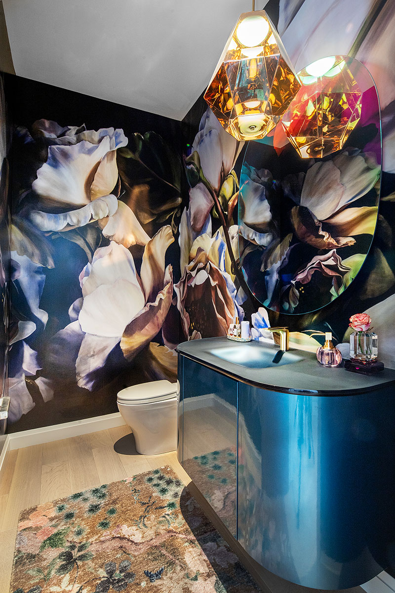 Photo Friday: Glamorous and Inviting