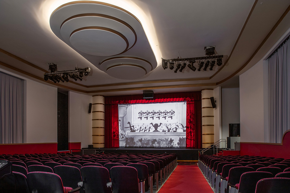 Photo Friday: Art Moderne at the Murray Theatre
