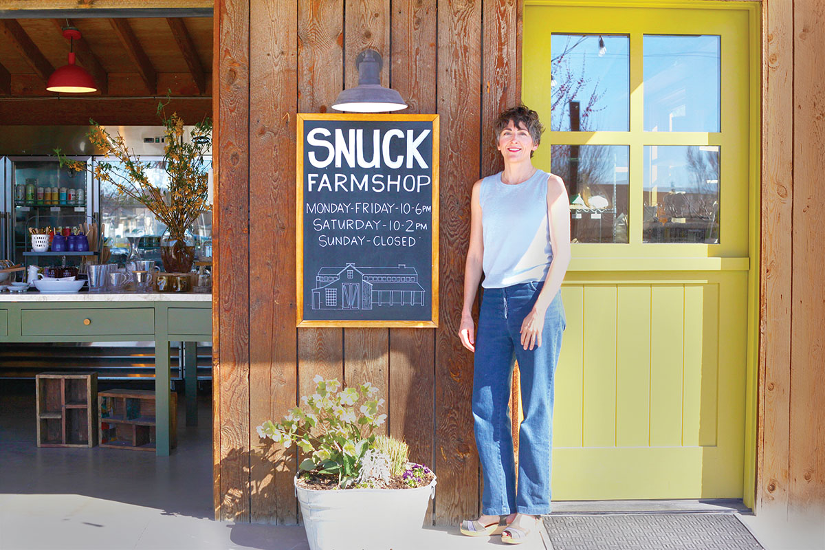 Small Town Shops, Big Time Following