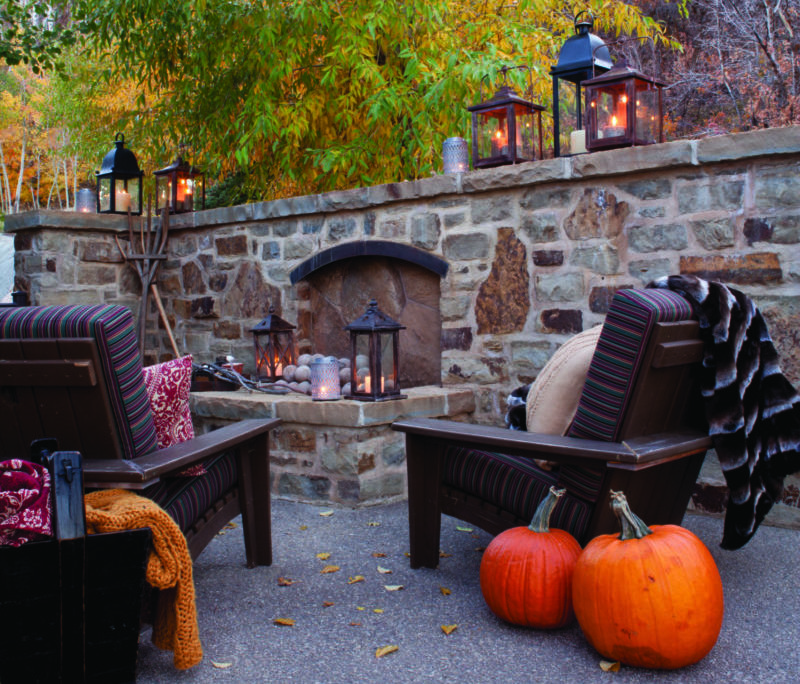 How to Create a Perfect Outdoor Thanksgiving