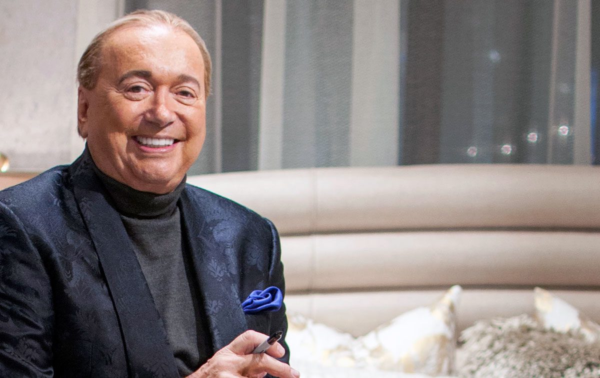 Larry Laslo’s New Glamour Combines Beauty with Ease