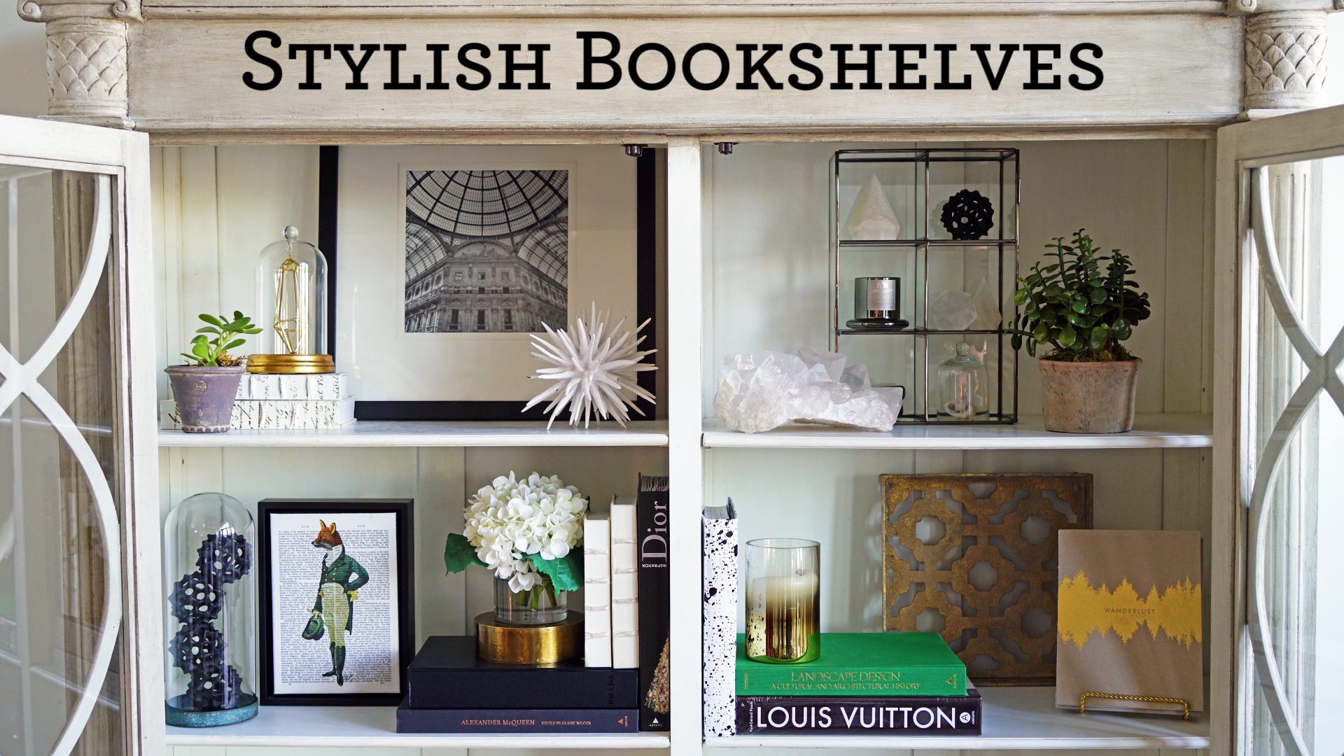 Design Ideas for Decorating a Stylish Bookshelf